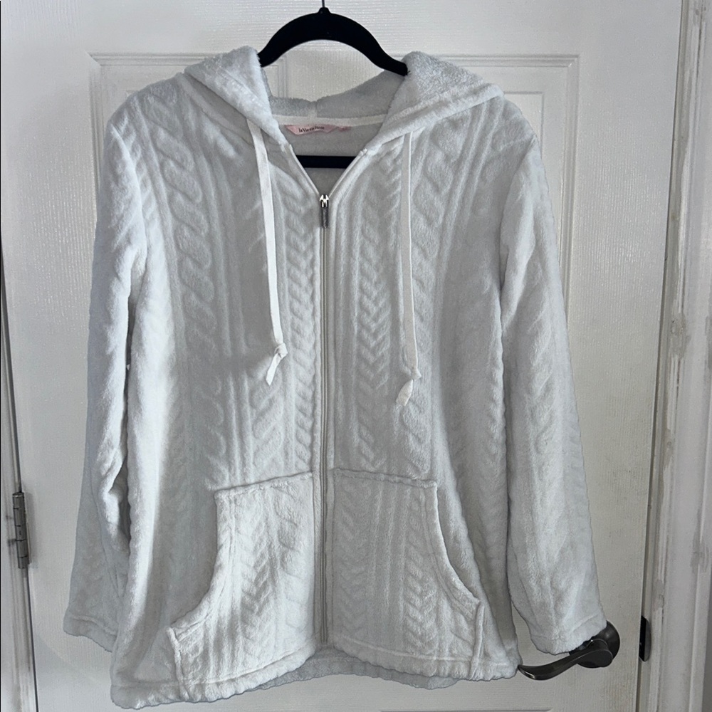 Cozy White Hooded Zip-Up Sweater